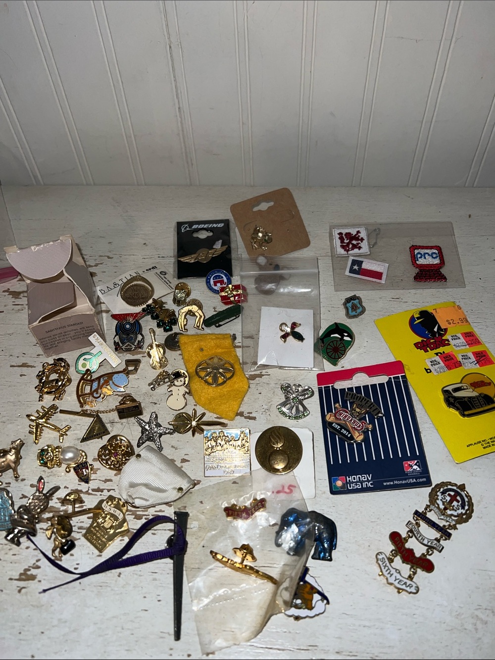 Lot of vintage pins advertising gold filled mlb